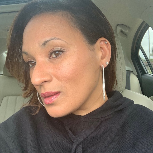 Meet your Posher, Alice - Picture 1 of 1